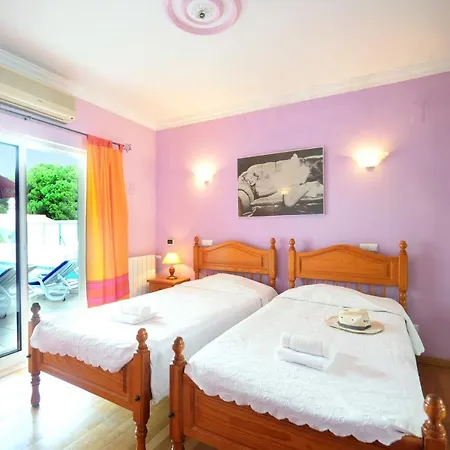 Rosa By Olhos de Agua (Albufeira)