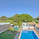 Villa Rosa By *