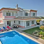 Villa Rosa By *